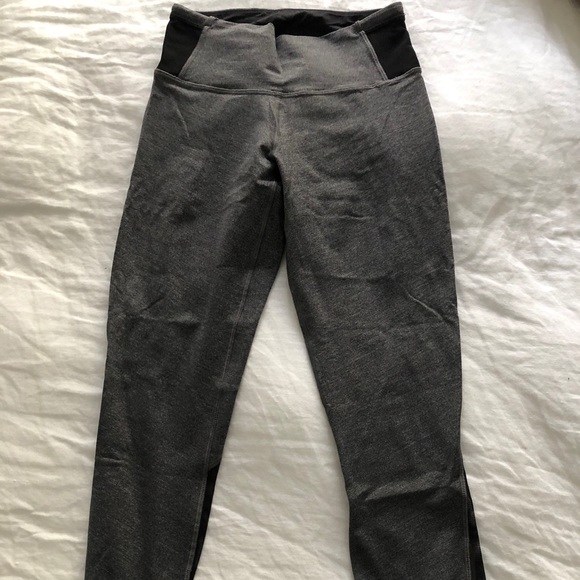 Lululemon Mesh Leggings size 6 - Picture 2 of 2